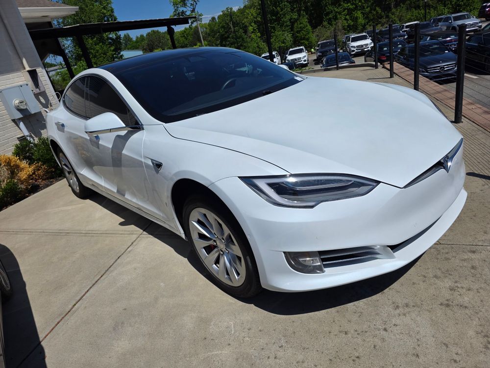 GALLERY tesla